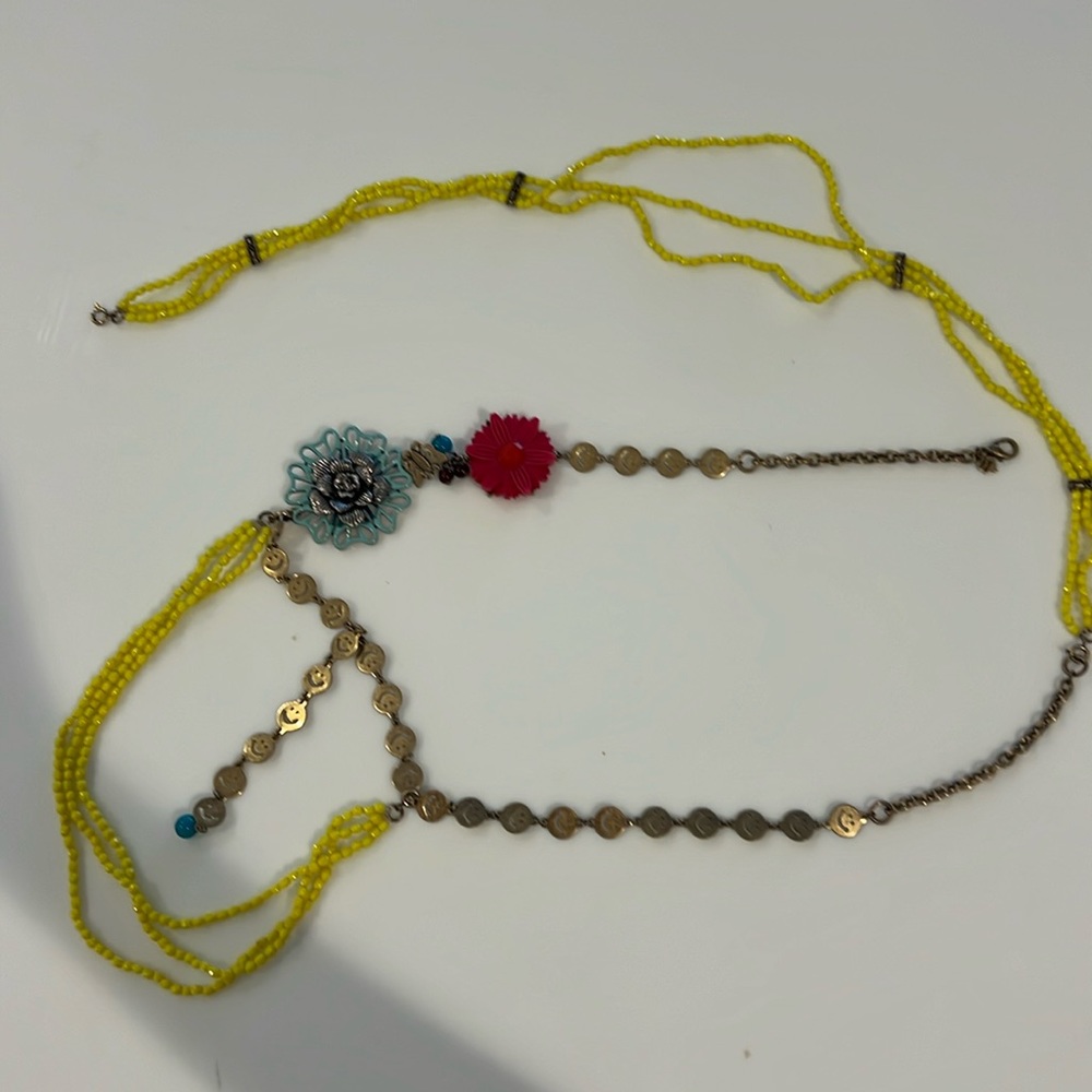 Yellow plastic beaded Smiley face flowers butterfly belt